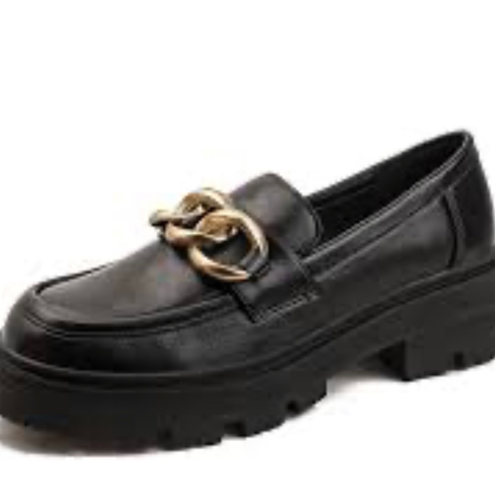 Steve Madden Harbor Loafers. Black. Leather material.